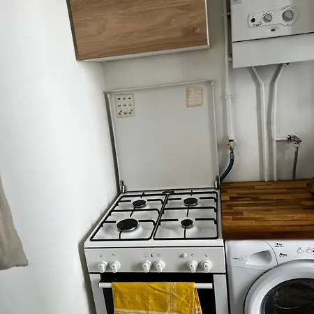 Un Charmant Appartement A Cote De La Cite Florale Paris Exterior photo